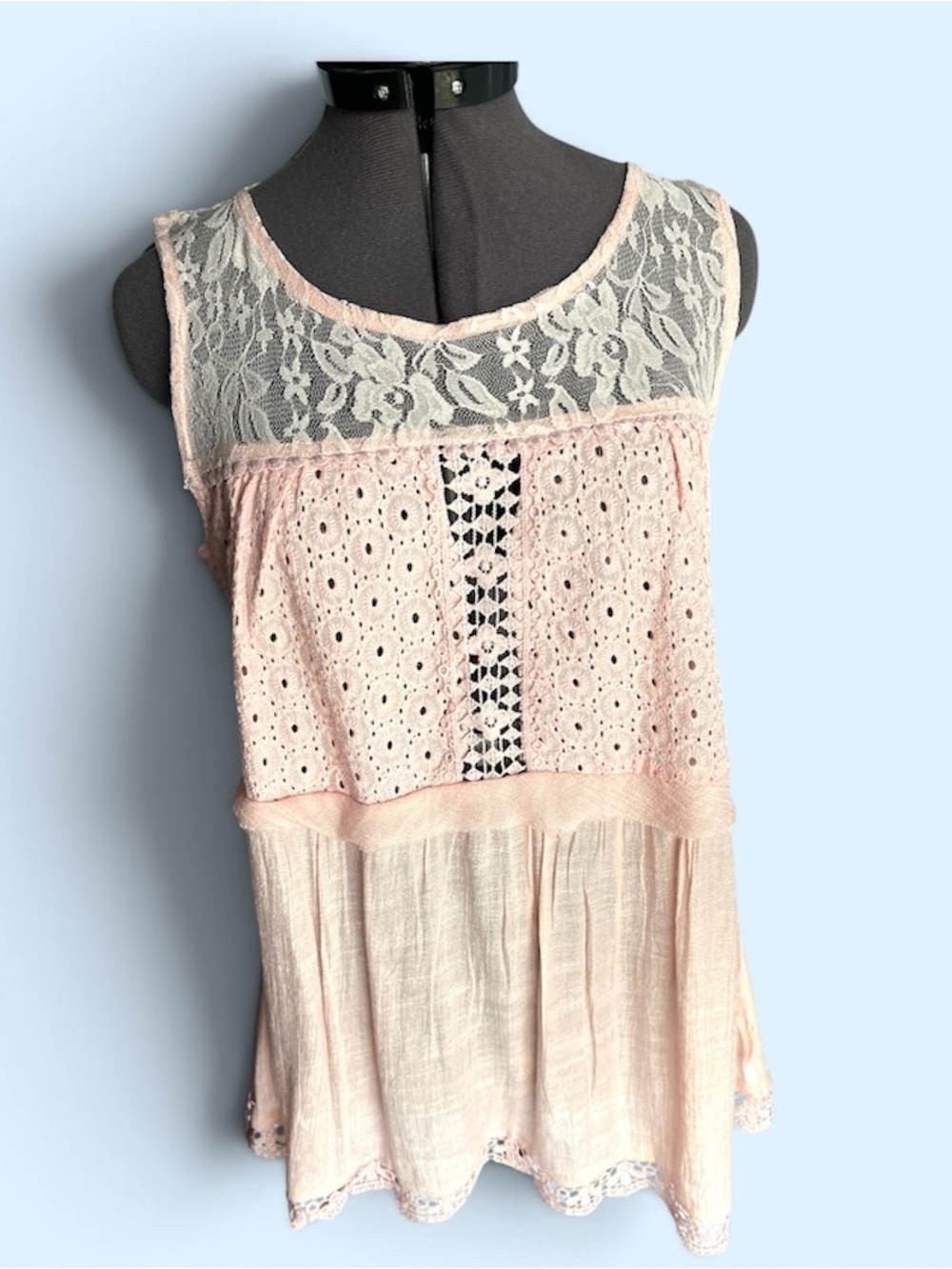 Forgotten Grace Women's Boho Chic Peach Sleeveless Lacey Top Sz S 100% Rayon